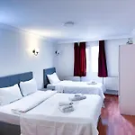Tanya Apartment *